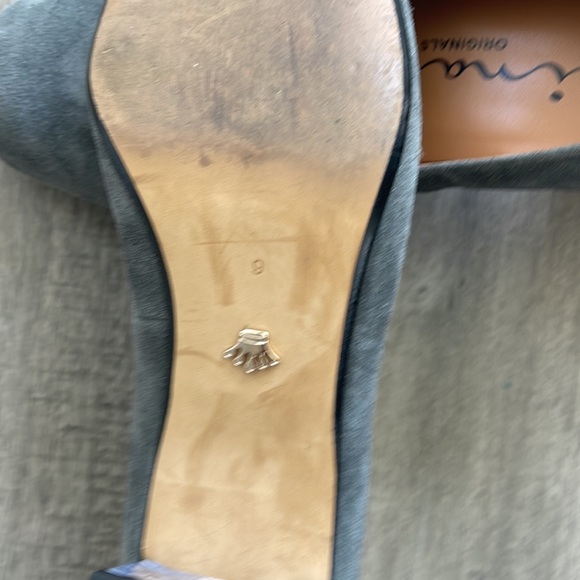 Shoes - Picture 6 of 6